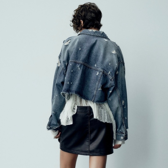 ZARA faux leather skirt - Picture 4 of 7